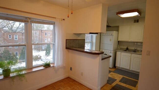 31 Sherman Terrace unit 6, Madison, WI 53704 - photo 2