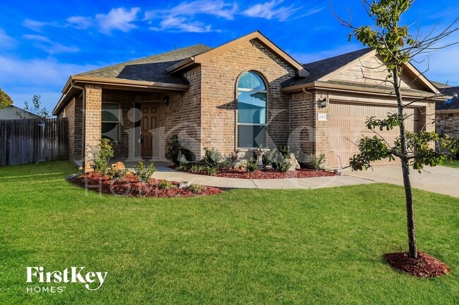 522 Cantebury Park Ln, Ponder, TX 76259 - photo 2