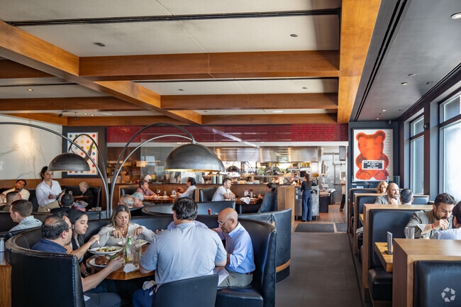 Doc B's in Miracle Mile, east of Granada, FL, is an excellent place for lunch and dinner.