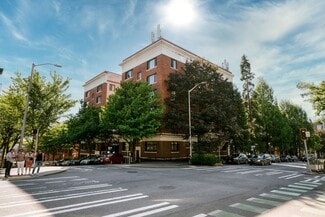 2205 2nd Ave W, Seattle, WA 98121