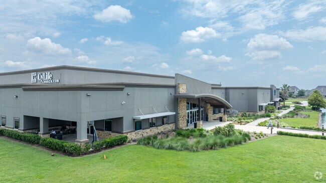 CyLife Church is a popular worship spot in Cypress Creek Lakes.