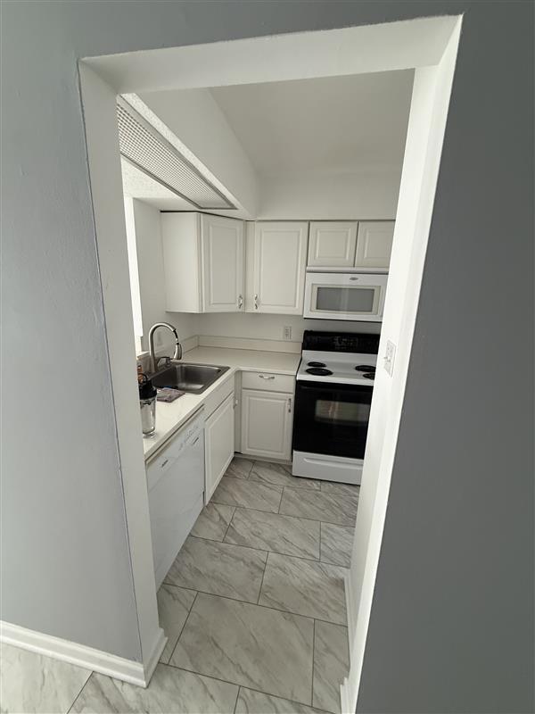 Yorkshire Court Condominums unit 211, Metairie, LA 70002 - photo 7