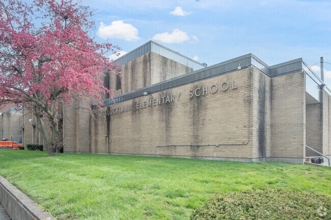Lockland Elementary School welcomes all local students.