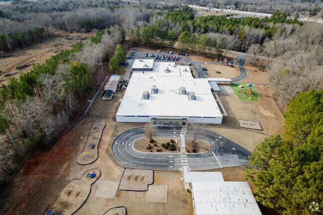 Alternative view of Luther L. Vaughan Elementary School