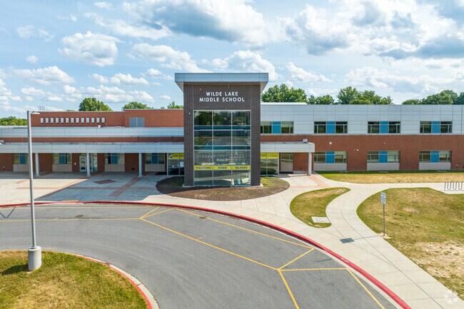 WIlde Lake Middle School in Wilde Lake teachers grades 6th-8th.