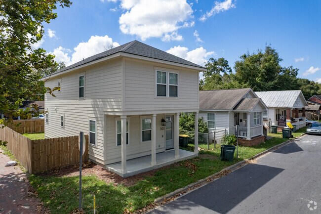 A variety of new construction and renovated homes are spread throughout Jackson Park.