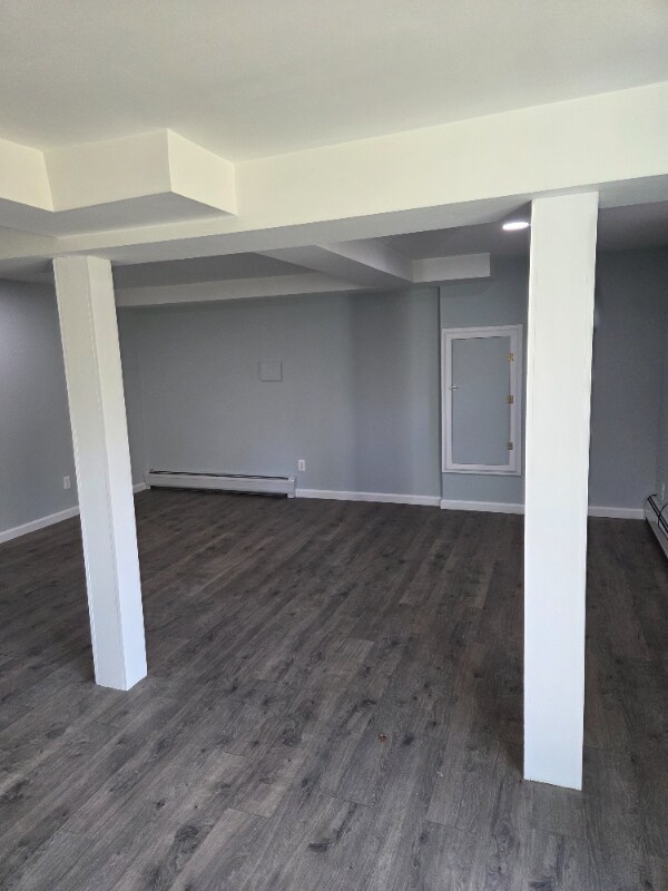 14 Sugar St, Newtown, CT 06470