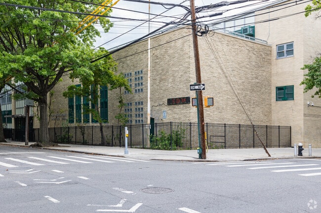 Energy Tech High School is a highly rated, public school located in Long Island City.
