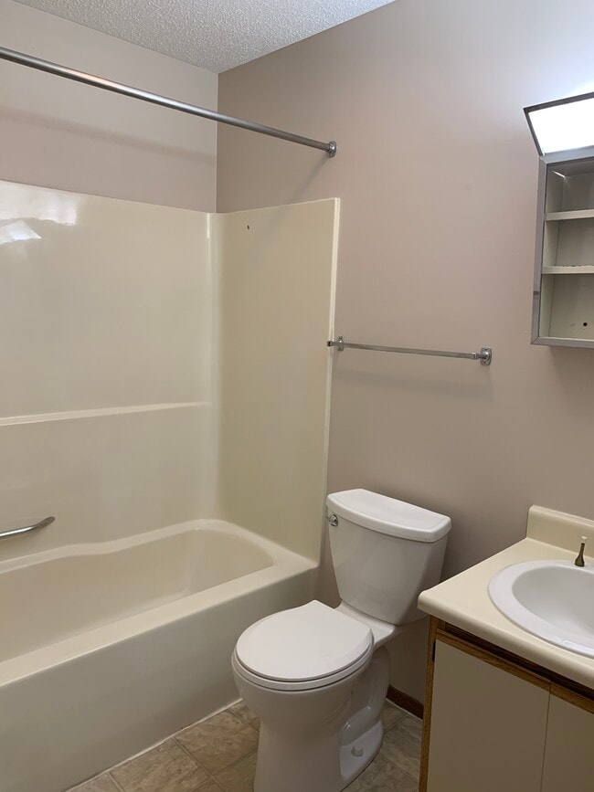 139 N Terrace Ave unit 3, Newark, OH 43055 - photo 6