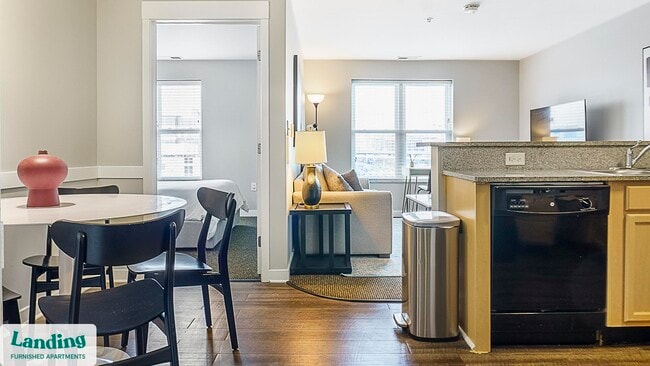 335 W 9th St unit 430, Indianapolis, IN 46202 - photo 4