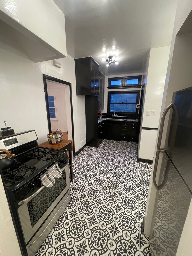 130 N Croft Ave unit 3, Los Angeles, CA 90048 - photo 7