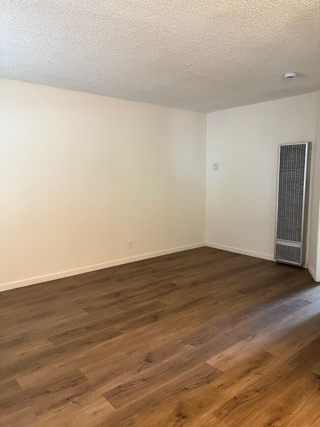 Owl Creek Apartment Homes, Sacramento, CA 95821 - photo 4