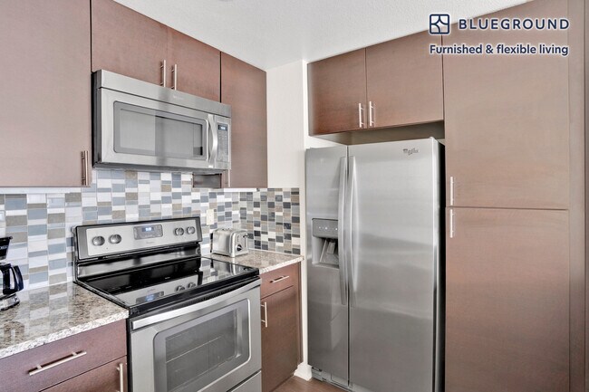 388 Beale St unit FL15-ID775, San Francisco, CA 94105 - photo 7