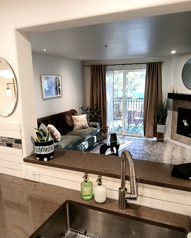 720 NW 185th Ave unit 205, Beaverton, OR 97006 - photo 3