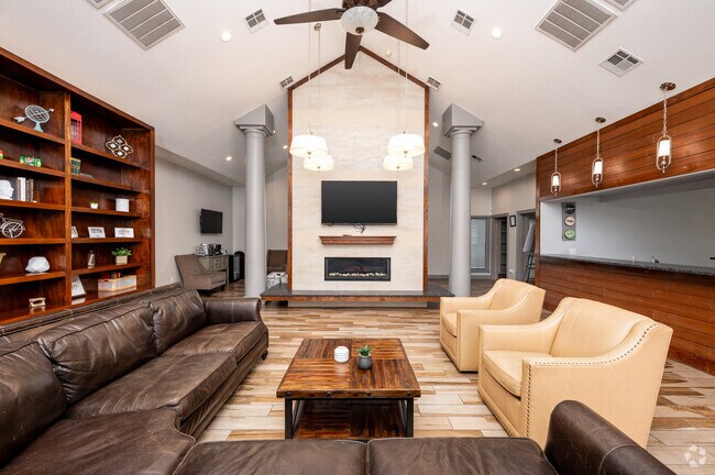 University Village, Muncie, IN 47304 - photo 4