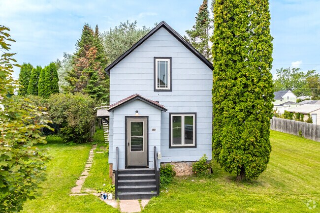 North End homes are often situated on lots of about a tenth of an acre.