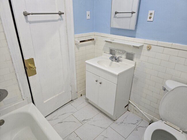 212 Ontario St unit 1st Floor, Albany, NY 12203 - photo 5