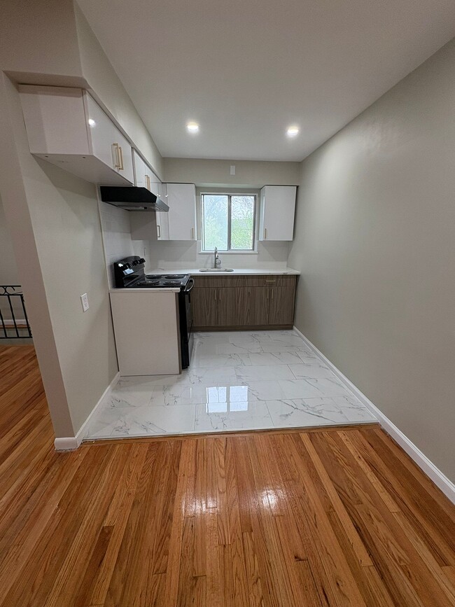94 Mount Vernon Ave Unit 7, Irvington, NJ 07111