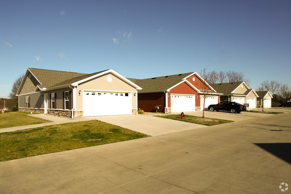 Redwood Louisville 713 Mosby Ln, Louisville, OH