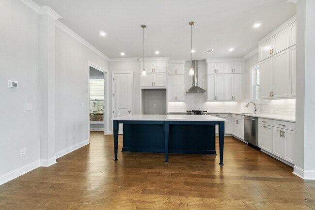 555 Pilgrim Mill Rd unit 36490265, Cumming, GA 30040 - photo 6