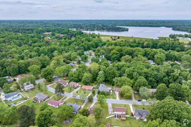 Festival Park is situated on the eastern side of Oak Hollow Lake.