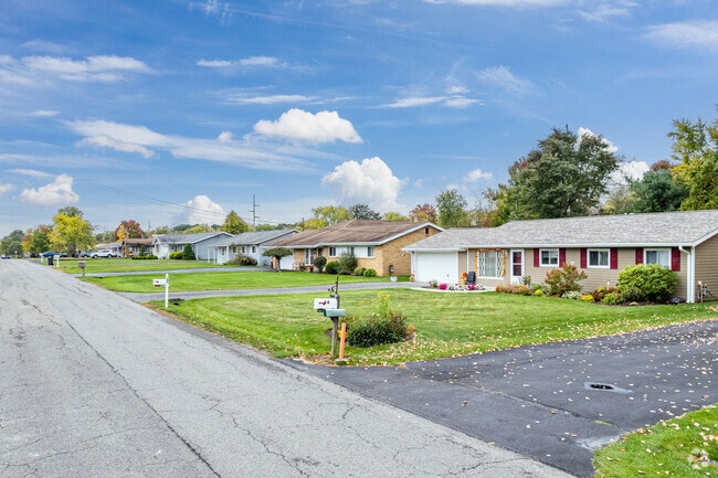 Find ranch styles that are neatly platted on tidy lawns in Fernway.