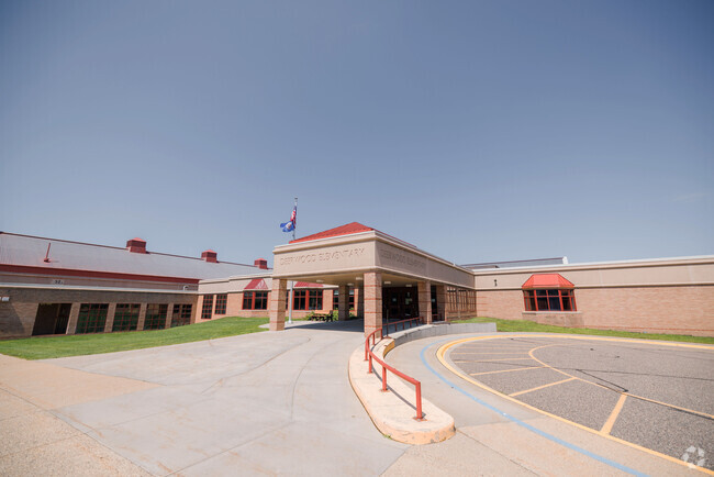 Deerwood Elementary School is located within the Eagan/Westcott/Inver Grove Heights neighborhood
