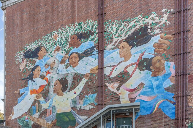 Ps 53  serves students in grades K-12.