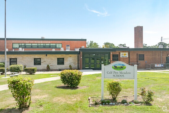 Calf Pen Meadow Elementary School is located at 395 Welchs Point Road in Milford, CT.