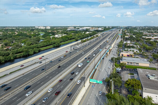 Interstate I-595 connects Westridge with other communities and cities.