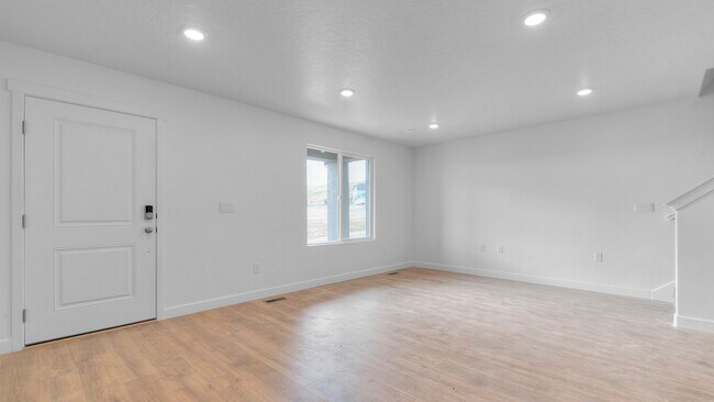 4471 N McKechnie Way unit 1104, Lehi, UT 84048 - photo 5