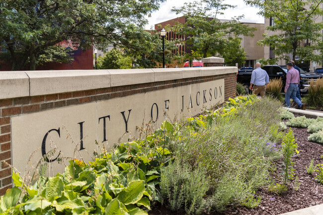 Mound is one of the oldest neighborhoods in Jackson, Michigan.