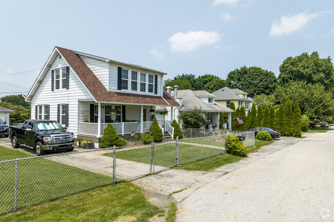 A row of homes lines a street in in Pomeroy.