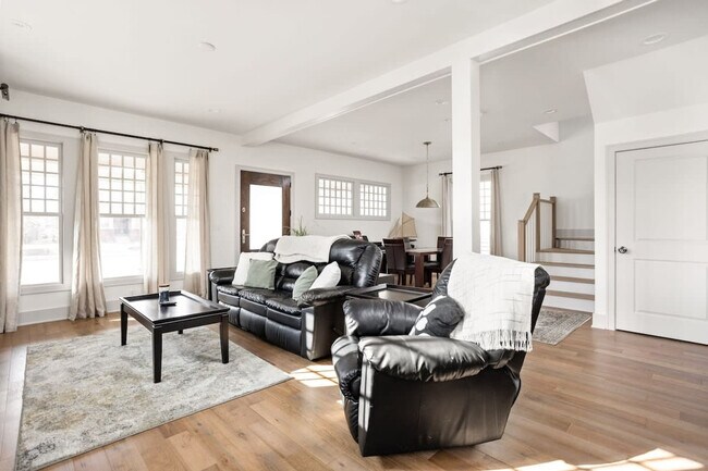 2435 N College Ave unit ID1303759P, Indianapolis, IN 46205 - photo 3