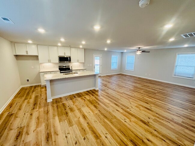 27935 Chalmers Cir, Harvest, AL 35749 - photo 3