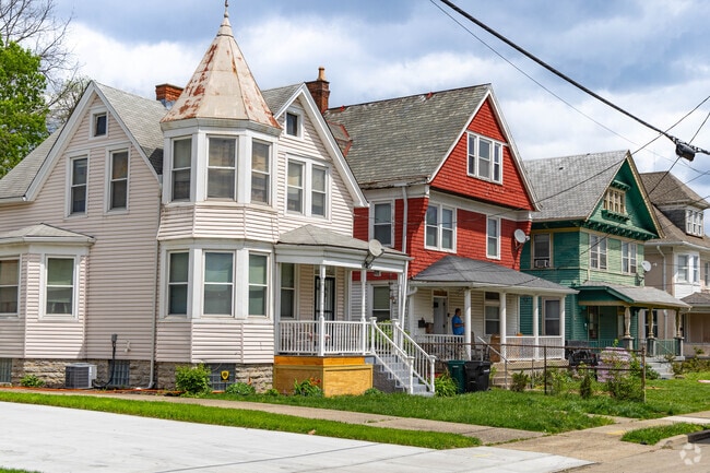 Homes in Evanston often have historical significance and bright, unique, colors.