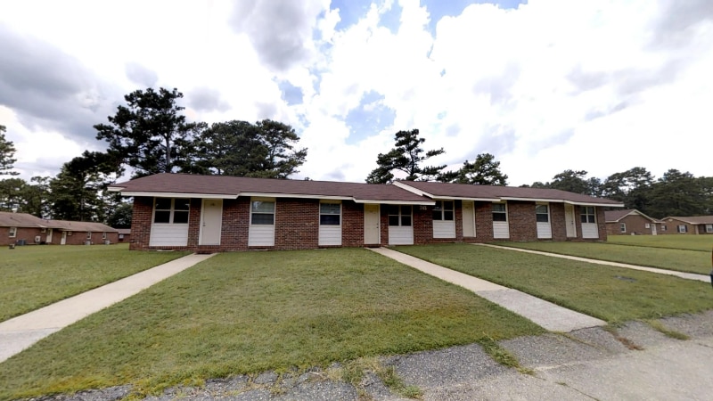 245 Crabapple Cir unit 114, Fayetteville, NC 28303 - photo 1