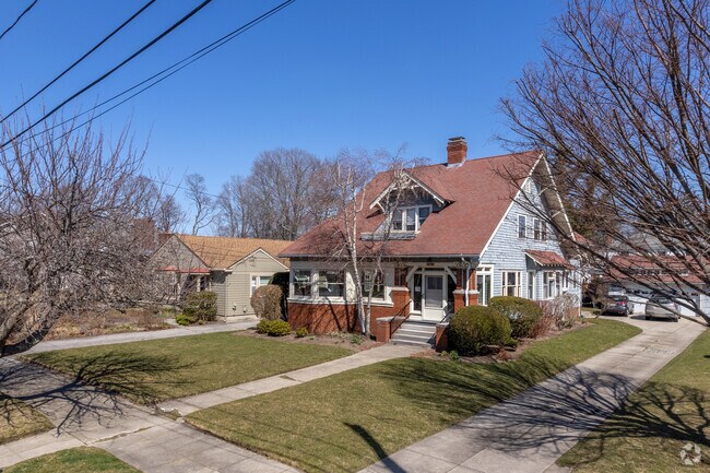 Craftsman Style Homes Can Have Style and Distinction All Their Own