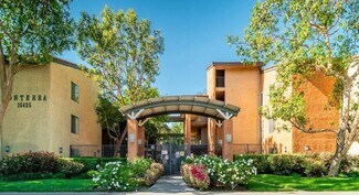 15425 Sherman Way Unit 101, Van Nuys, CA 91406