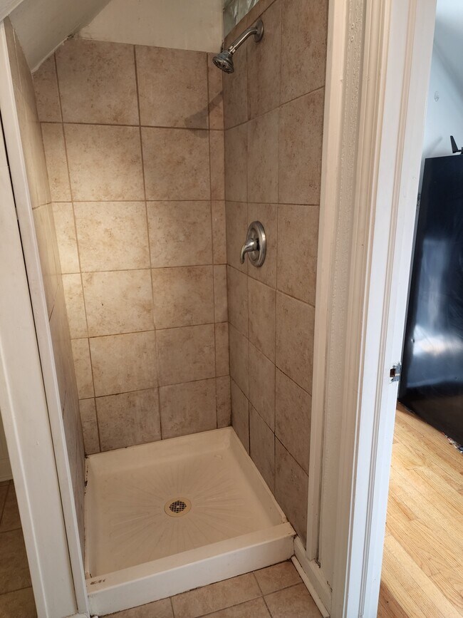 1211 Highland Ave unit B, Berwyn, IL 60402 - photo 3