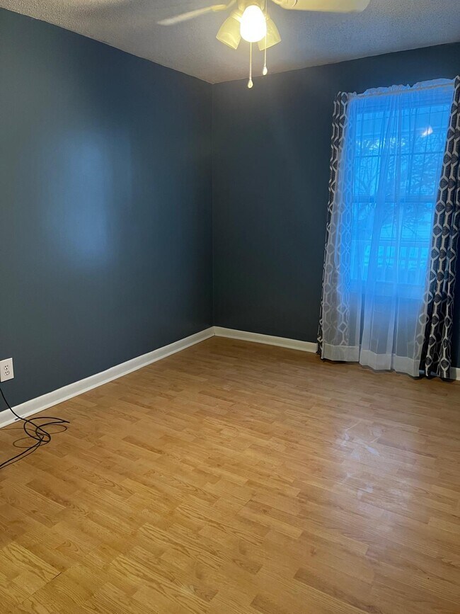 2 Tracy St unit 2 Bedroom, Binghamton, NY 13905 - photo 6