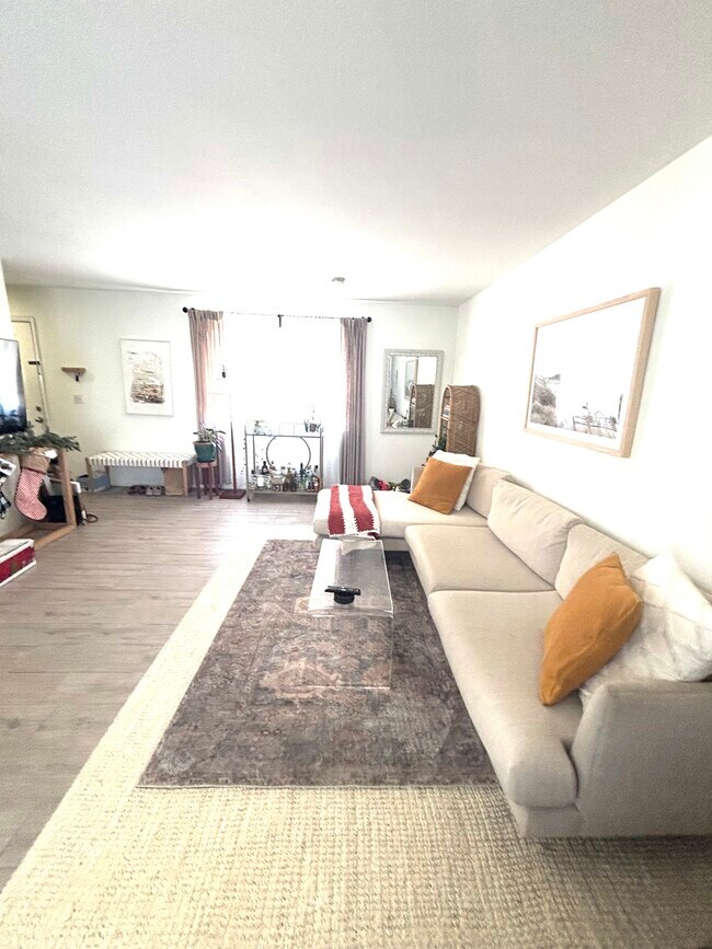 501 18th St unit C, Huntington Beach, CA 92648 - photo 4