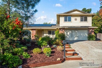 15 Malibu Ct, Clayton, CA 94517