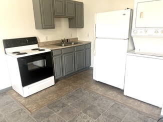 404 W Adams St, Macomb, IL 61455