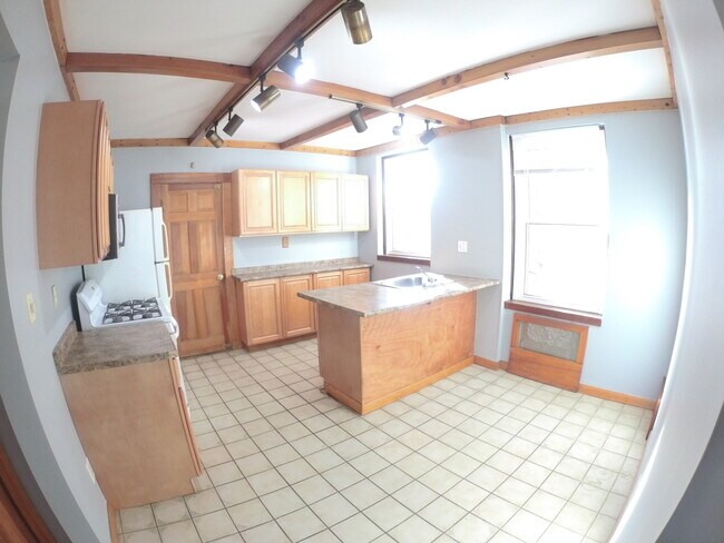 67 Park St unit 3, Brookline, MA 02446 - photo 3