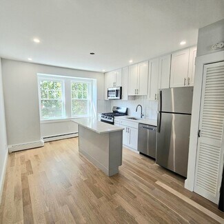 23 Roberts St Unit 1, Brookline, MA 02445