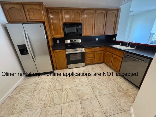 The Courtyards unit 1402, San Diego, CA 92110 - photo 4