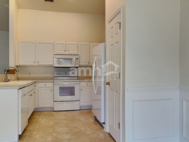 11 Lake Linden Ct, Bluffton, SC 29910 - photo 3