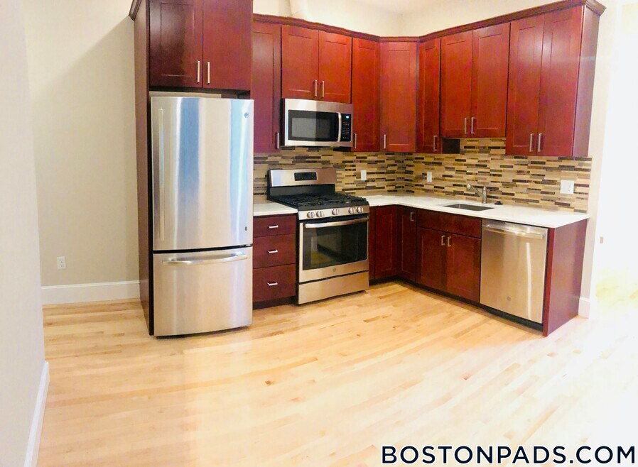 45 Pratt St unit 1, Allston, MA 02134 - photo 1