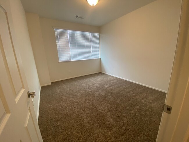 Fossil Ridge Apartments, Windsor, CO 80550 - photo 6